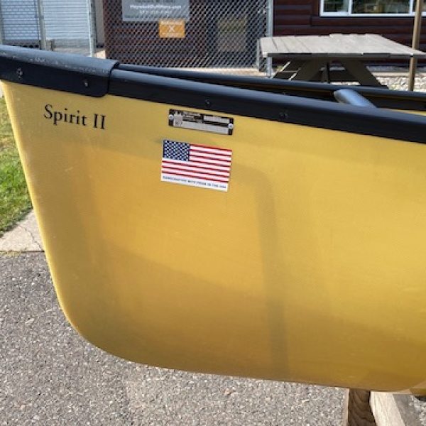 Wenonah Spirit II – Aramid Ultralight, Black Trim, Bucket Seats – Blem
