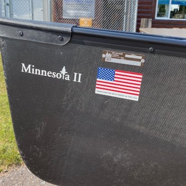 Wenonah Minnesota II Canoe – Graphite Ultralight, Black Trim, Bucket Seats – Blem