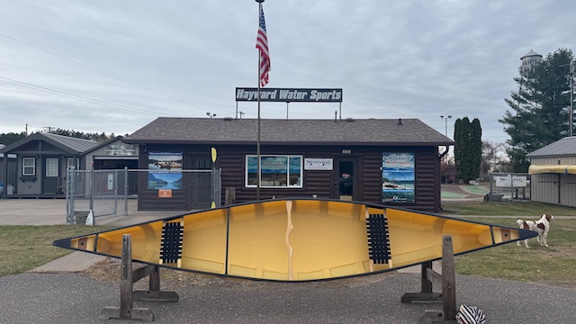 Wenonah Boundary Waters - Aramid Ultralight, Black Trim, Hung Web Seats - NOS - Image 3