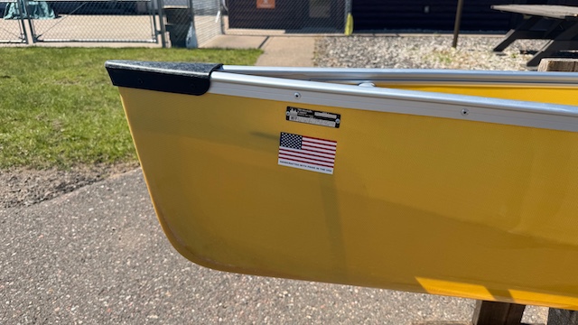 Wenonah Minnesota II Canoe - Aramid Ultra-Light, VersiGunwale, Bucket Seats, Foot Brace, Outfitter Edition - NOS - Image 12