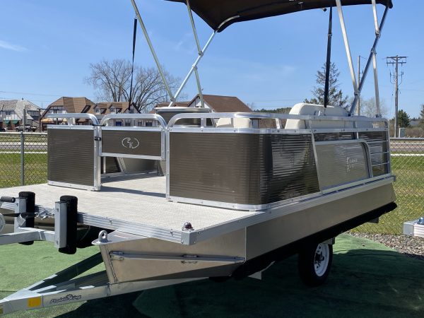pontoon towables